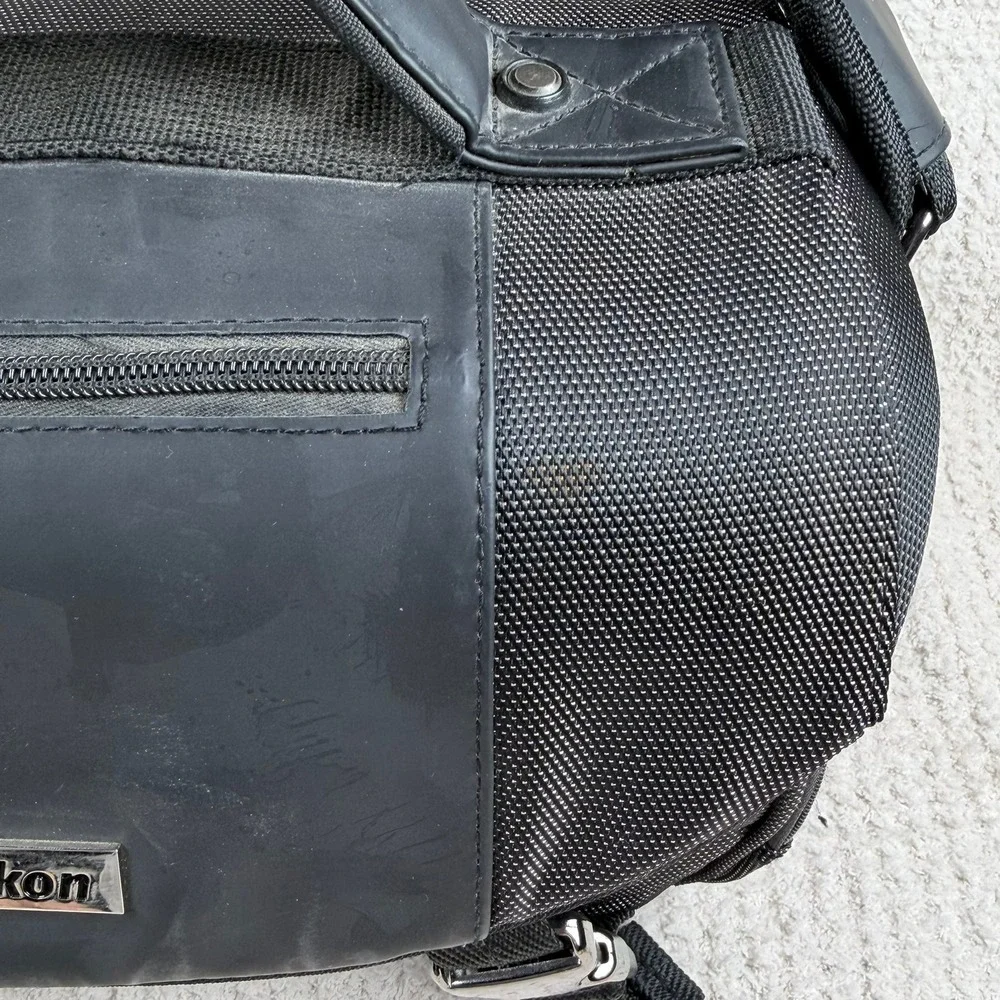 Nikon Camera Case 17001 Black Ballistic Nylon Padded Shoulder Bag DSLR Accessory